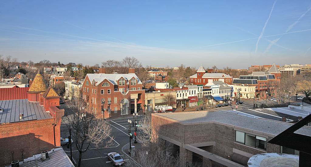 Georgetown Courtyard