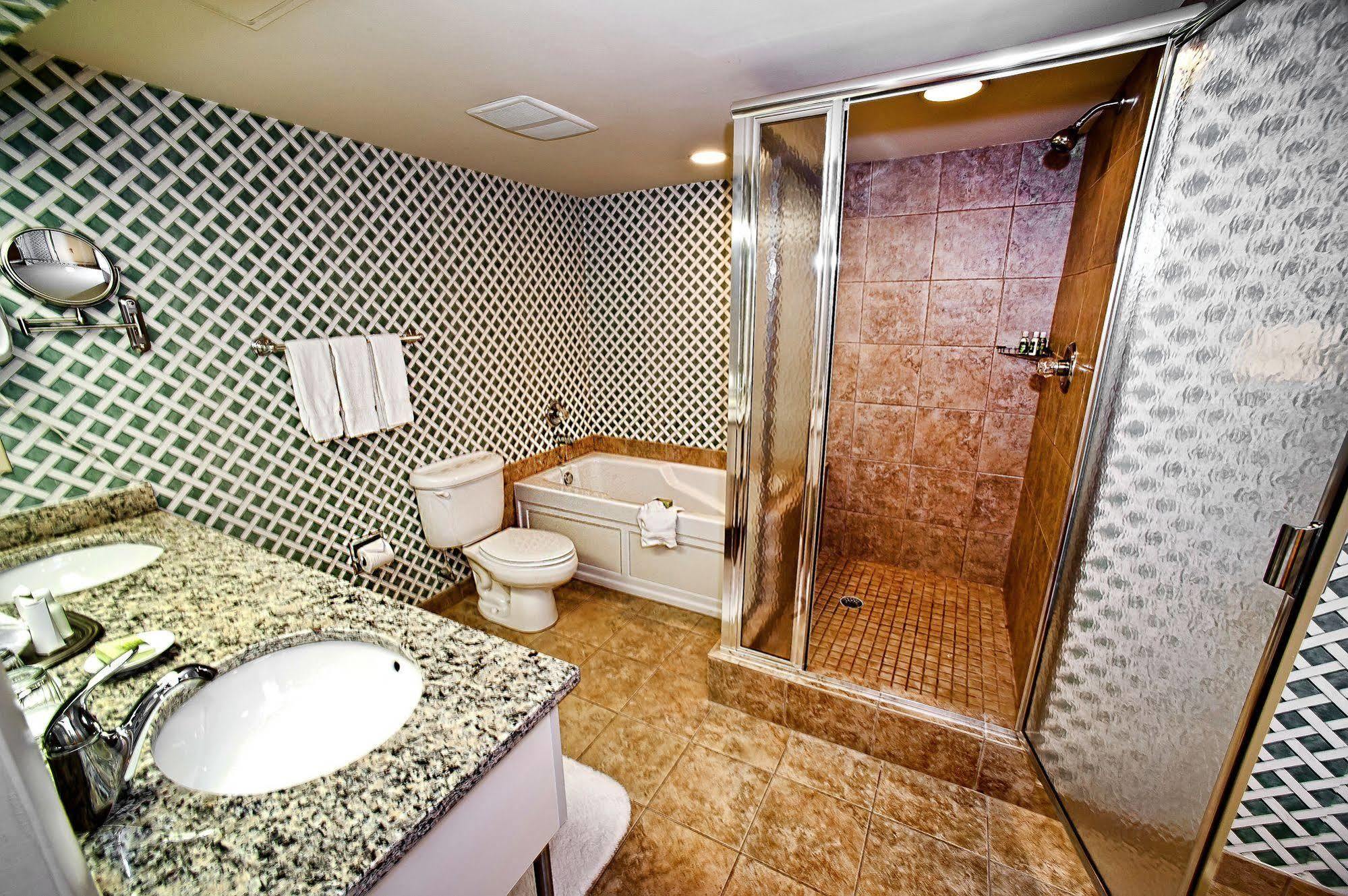 Hotel Georgetown Courtyard 3*