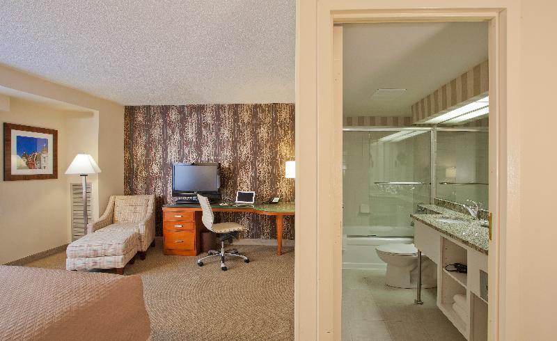 Georgetown Courtyard Hotel