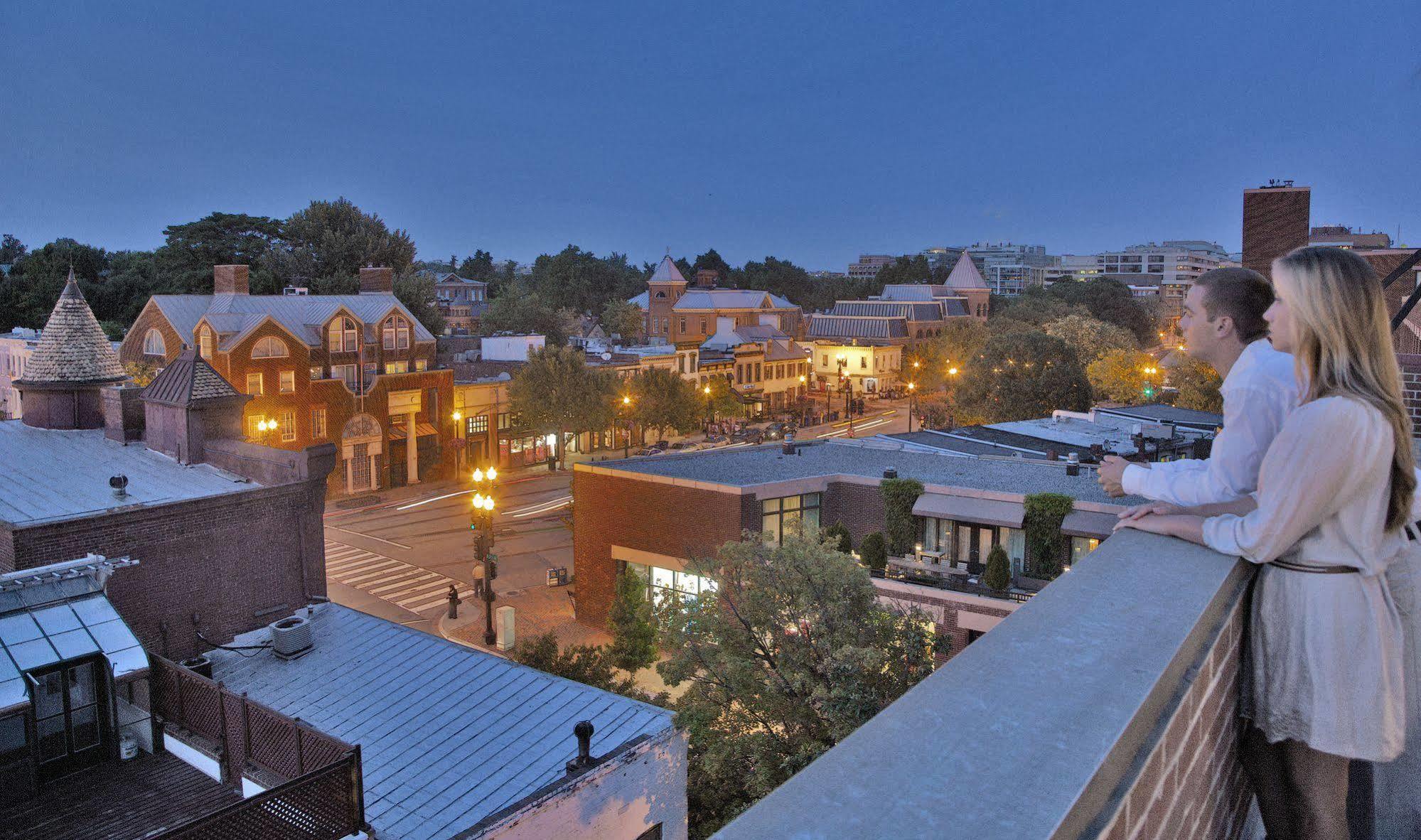 Georgetown Courtyard 3*